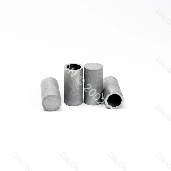 TUBE FILTRANT EN ACIER 12X16X14 50 MICRONS